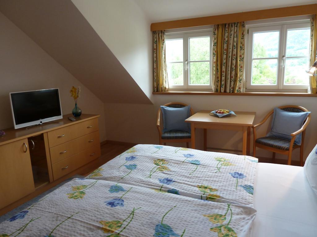 Ferienwohnung Haus Schönblick Strobl Zimmer foto